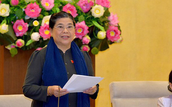  Bà Tòng Thị Phóng sinh năm 1954, quê Sơn La là Phó chủ tịch Thường trực Quốc hội; Ủy viên Bộ Chính trị khóa XI, XII; Ủy viên Trung ương Đảng khoá VIII, IX, X, XI, XII; Bí thư Trung ương Đảng khóa IX, X; đại biểu Quốc hội khóa X, XI, XII, XIII, VIV.