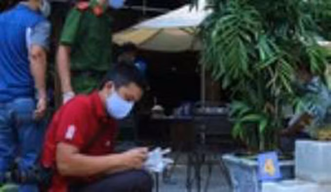 Trước khi bị khởi tố Nguyễn Ngọc Tấn Tới về hành vi trên, Công an tỉnh Đồng Nai đã ra quyết định tước quân tịch đối với thượng úy Tới, đồng thời chuyển vụ việc sang cơ quan điều tra về việc ông Tới có liên quan đến việc gọi điện cho một nhóm người đến đánh anh N. ở quán ăn Trúc Nhất (P.Tân Hiệp, TP Biên Hòa) tối 16/3.