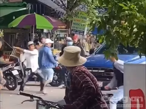 Video: Thanh nien bi 