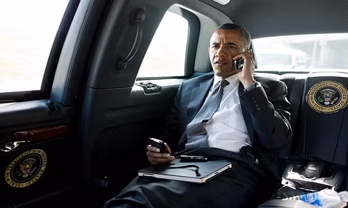 Đặc biệt, cabin của siêu xe Tổng thống Mỹ tách biệt hoàn toàn với bên ngoài. Do vậy, nó có thể chống lại các cuộc tấn công hóa, sinh học.