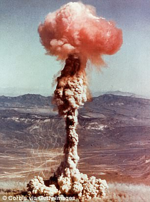 Lệnh cấm thử thiết bị hạt nhân do Liên Xô đề xuất năm 1958 được cho là đã góp phần giúp giảm số lượng người thương vong liên quan đến các vụ thử vũ khí nguyên tử.