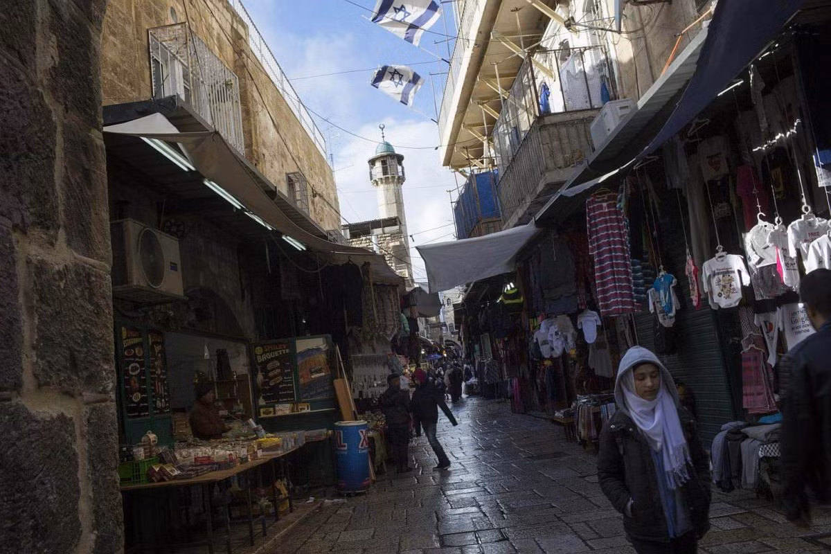 Thánh địa Jerusalem cũng là nơi được cho là Chúa Jesus bị đóng đinh vào giá chữ thập và sau đó tái sinh.