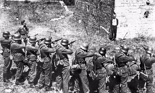 Bức ảnh lịch sử ghi lại thời khắc binh sĩ Đức quốc xã chuẩn bị xử bắn một một thành viên của lực lượng kháng chiến ở Pháp trong Thế chiến 2.