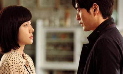 Tôi bị vợ coi thường vì không làm ra tiền. (Ảnh minh họa)