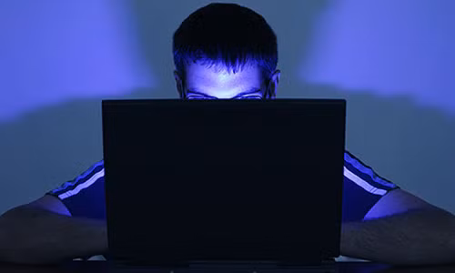 Xem các hình ảnh khiêu dâm sẽ mang đến những ảnh hưởng tiêu cực.