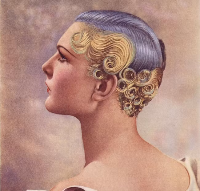 Đến những năm 1700, phụ nữ ở Italy làm đẹp mái tóc với các dung dịch kiềm. Họ làm như vậy để có mái tóc màu vàng bắt mắt.