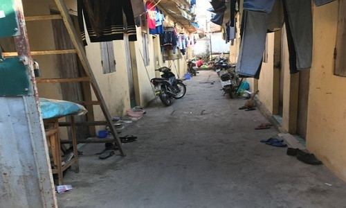 Những ngày rét các khu nhà trọ đều đóng kín cửa.