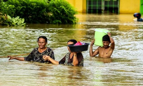 Bão Tembin đổ bộ Philippines gây thiệt hại lớn về người và tài sản. Ảnh: Getty.