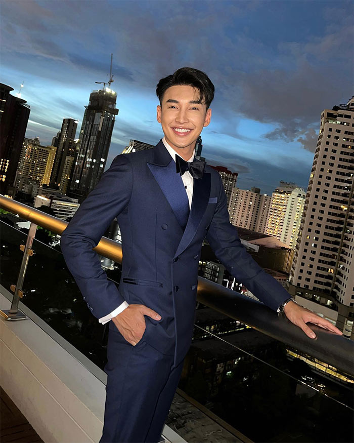 Yoyo có vẻ đẹp toàn diện về hình thể.