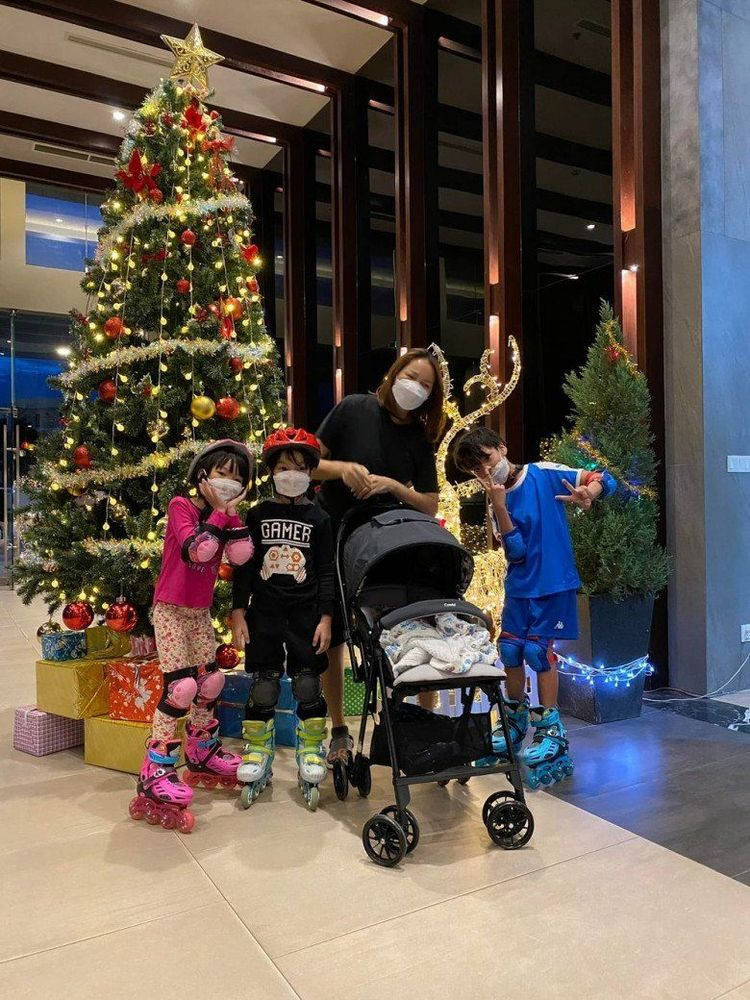 Thành công trong công việc kinh doanh, Á hậu Diễm Châu có đủ kinh tế để nuôi các con ăn học với điều kiện tốt nhất mà không phải trông chờ vào ai.