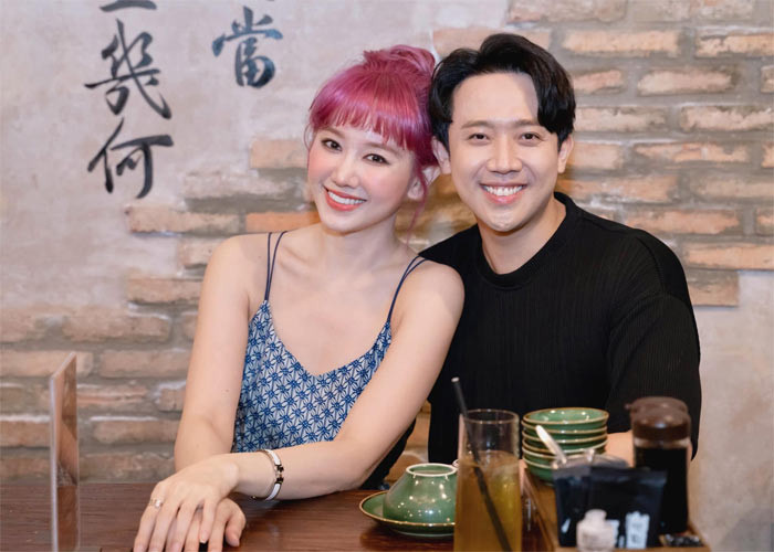 Bản thân Trấn Thành cũng công nhận việc vợ mình không biết nấu ăn trên trang cá nhân: "Xin thông báo khẩn là khách mời trong clip không có diễn đâu nha, bả không biết nấu ăn và không biết cầm dao là thật đó! Ôi ngày thường đừng hòng hắn xuống bếp nhé!".