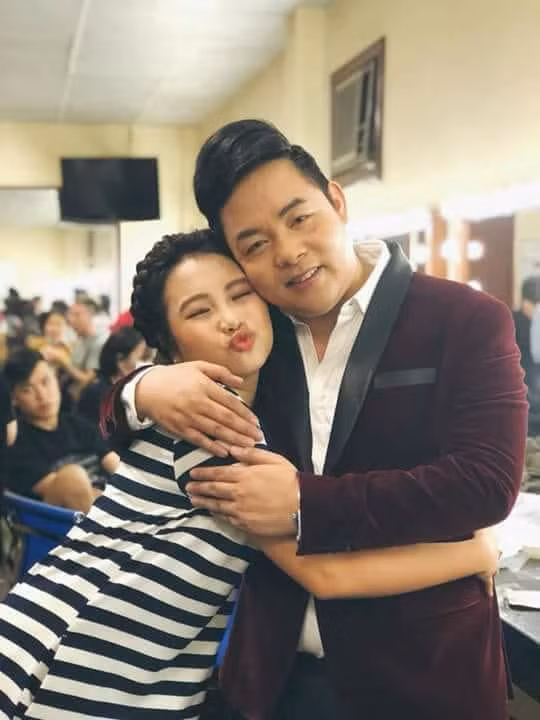 Những dịp đặc biệt như sinh nhật, hai cha con vẫn chúc mừng nhau rất vui vẻ.