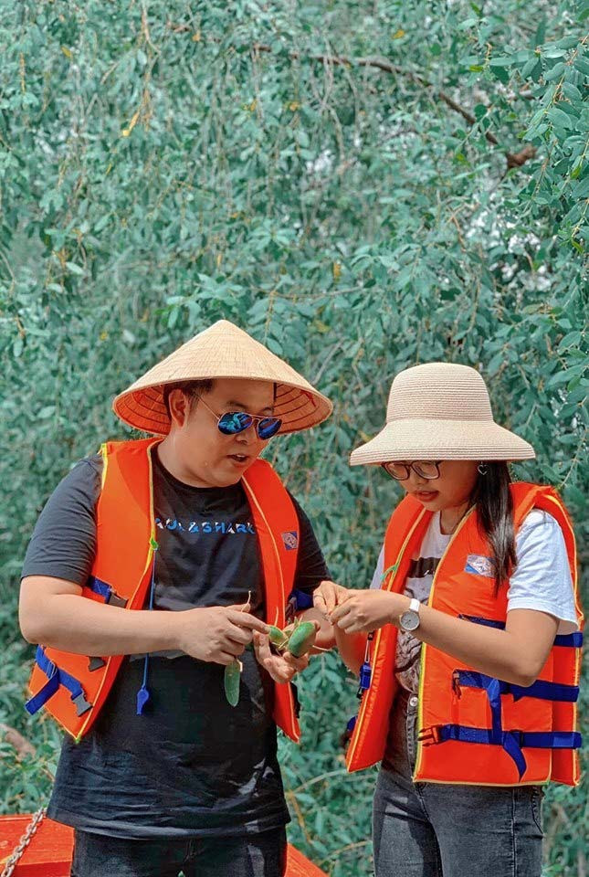 Lý do Phương Mỹ Chi đưa ra là "... tôi muốn khám phá mình nhiều hơn, muốn biết được giới hạn của bản thân là gì. Còn những lý do khác tôi xin phép không đề cập đến”.