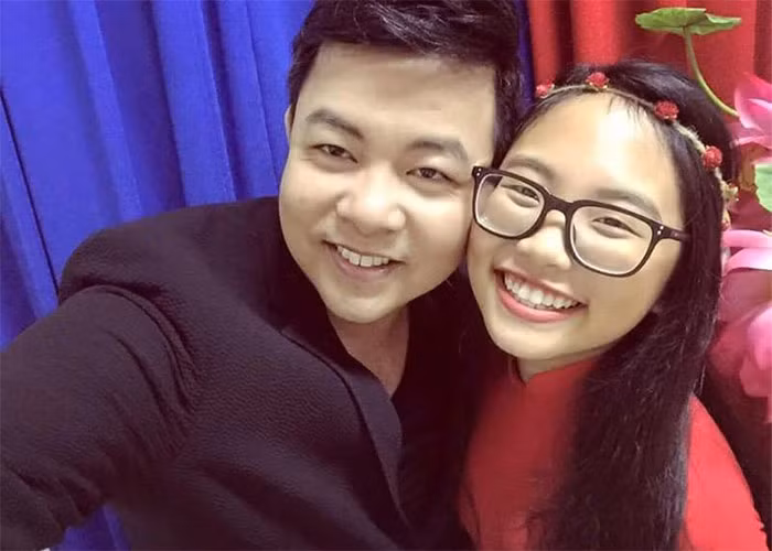 Ngày 31/12/2019, Phương Mỹ Chi xác nhận rời công ty của Quang Lê sau 6 năm gắn bó.