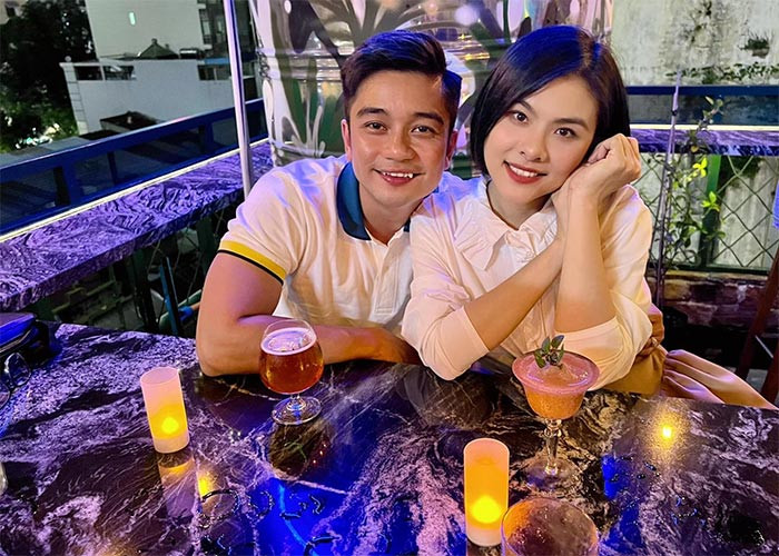 Vân Trang hạnh phúc vì có chồng chiều chuộng tạo điều kiện để vợ duy trì sự nghiệp dù đã là mẹ ba con.