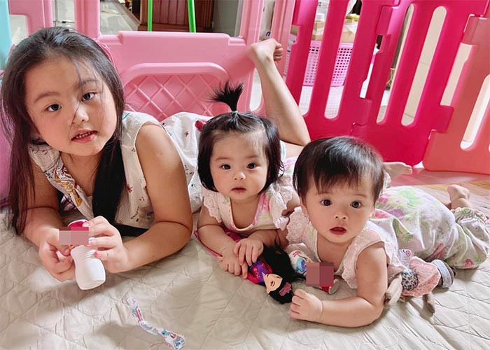 Càng lớn, ba con gái của Vân Trang càng đáng yêu.