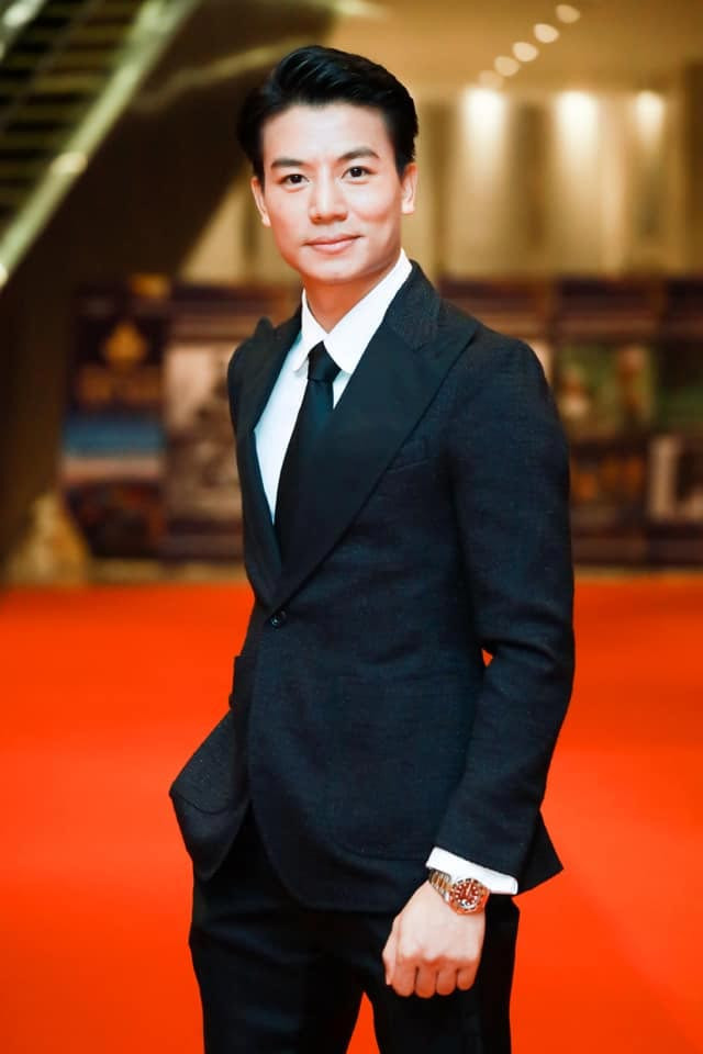 Hiếu Nguyễn bắt đầu nổi tiếng từ năm 2014 khi tham gia bộ phim điện ảnh "Hương Ga" với đàn chị Trương Ngọc Ánh.