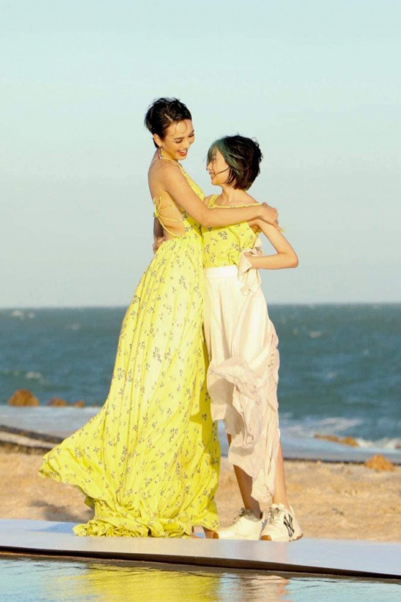 Dù là mẹ đơn thân nhưng nàng hậu được khen nuôi con khéo, khiến bao bà mẹ bỉm sữa phải ngưỡng mộ.