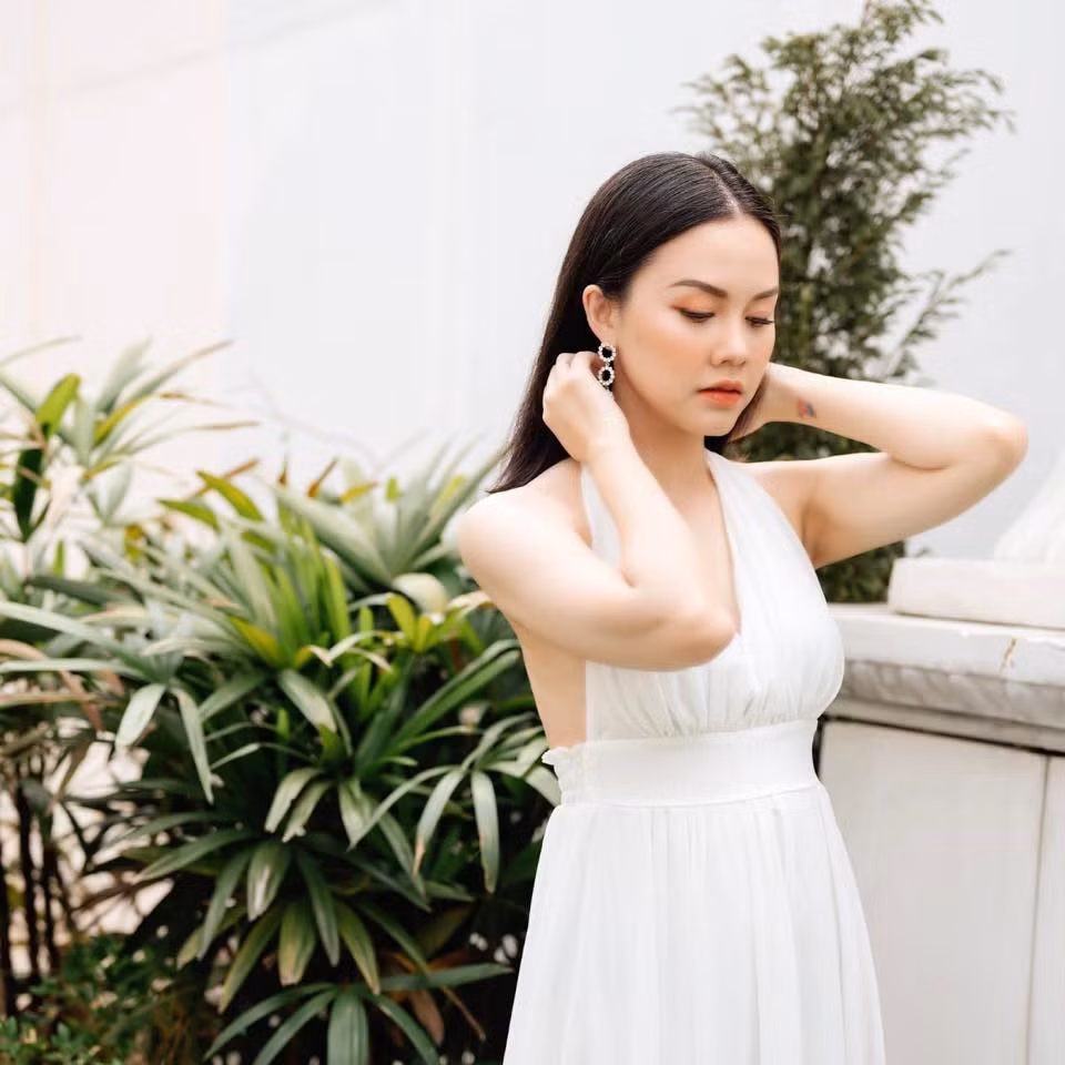 Hồng Phúc cũng có sự chuẩn bị kỹ lưỡng cho sự trở lại khi vừa hoàn thành khóa đào tạo diễn viên truyền hình.