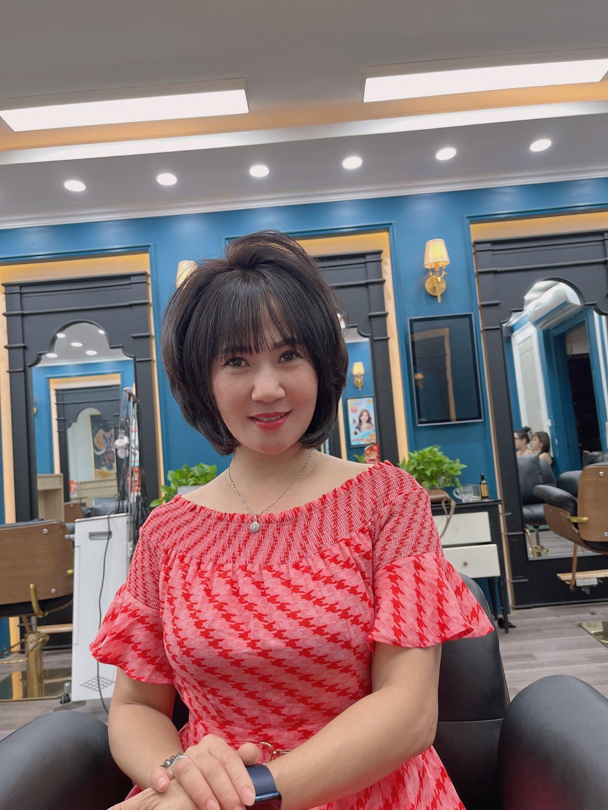 Nguyệt Hằng thu hút bởi nụ cười rạng rỡ.