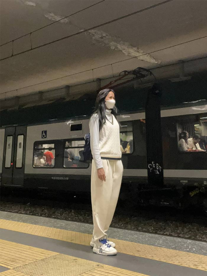 Giản dị vốn là tính cách từ trước tới nay của H'Hen Niê, cũng chính vì thế mà cô được nhiều người hâm mộ yêu thương.