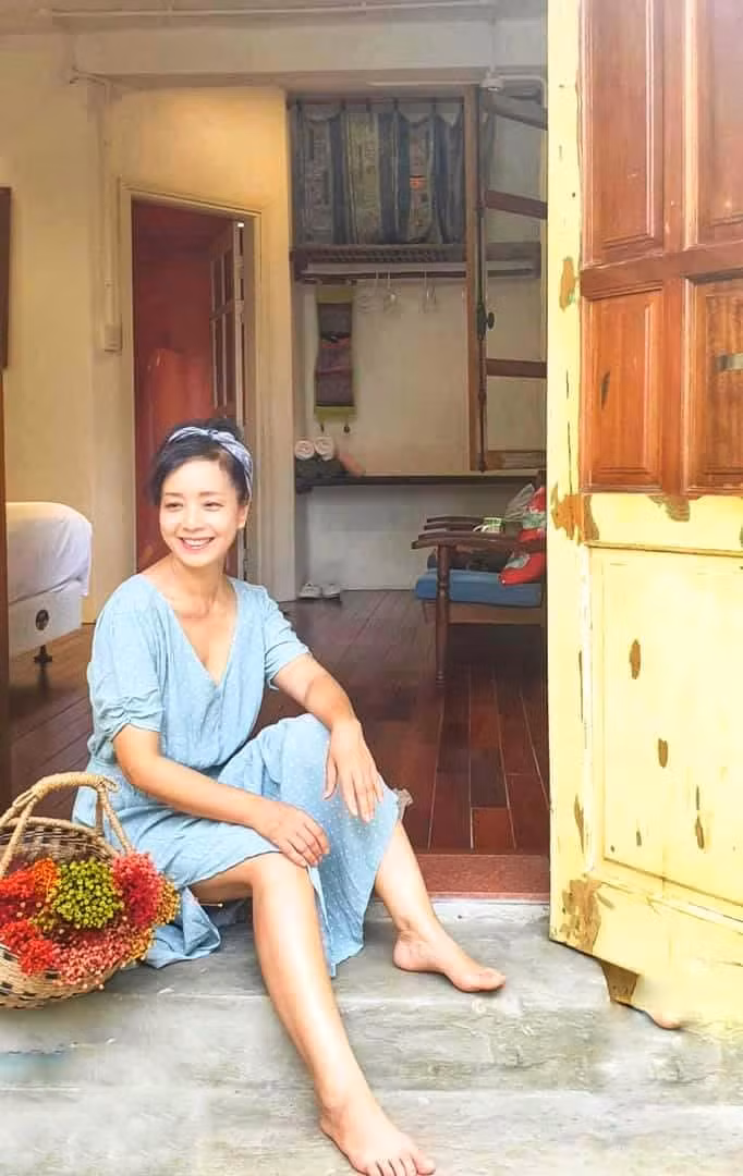 Nữ diễn viên sinh năm 1967 vẫn trẻ trung và quyến rũ như thời thanh xuân.