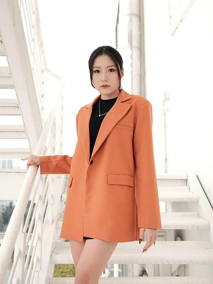 Huỳnh Uyển Ân, em gái Trấn Thành là gương mặt mới trong Vbiz.