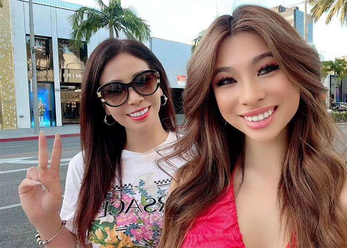 Điều vui mừng nhất của em gái Lý Hùng là sau 12 năm xa cách, con gái Lý Hương cũng đã trở về sống với mẹ và luôn ủng hộ mẹ đi tìm hạnh phúc mới.