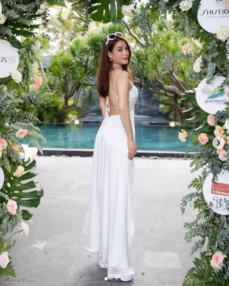 Vóc dáng của Trương Ngọc Ánh khiến nhiều người ghen tị dù cô đã ở ngưỡng U50.