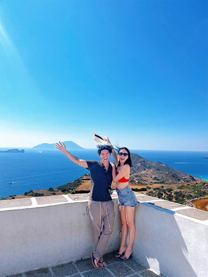 Chính vì thế cô nhận được nhiều lời khen từ bạn bè, người hâm mộ rằng đang "lão hóa ngược".