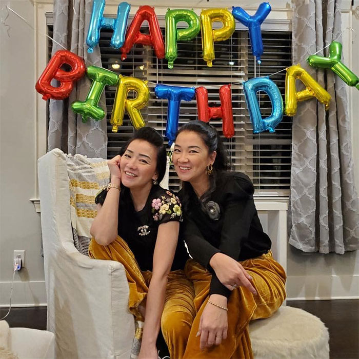 Hiện tại chị cả Tuyết Ngân đã 49 tuổi còn hai cô em song sinh Minh Tú - Minh Thư cũng đã 47 xuân xanh.