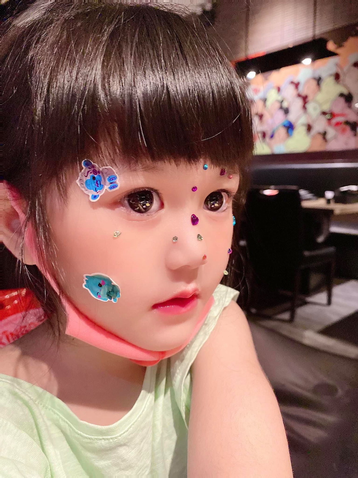 Khoảnh khắc đáng yêu của Yuki với mái tóc ngố dễ thương.