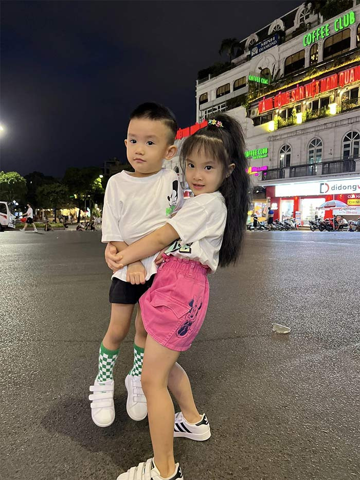 Con gái Diệp Lâm Anh có chiều cao vượt trội hơn so với nhiều bạn cùng tuổi.