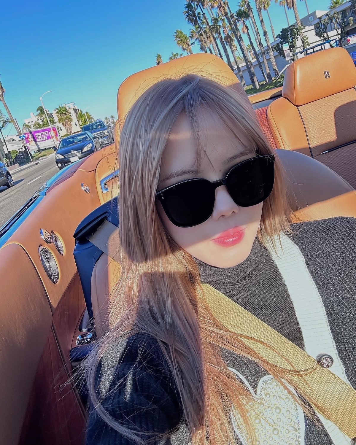 Thiều Bảo Trâm cũng gia nhập hội mỹ nhân Việt chuộng màu tóc "cháy phố".