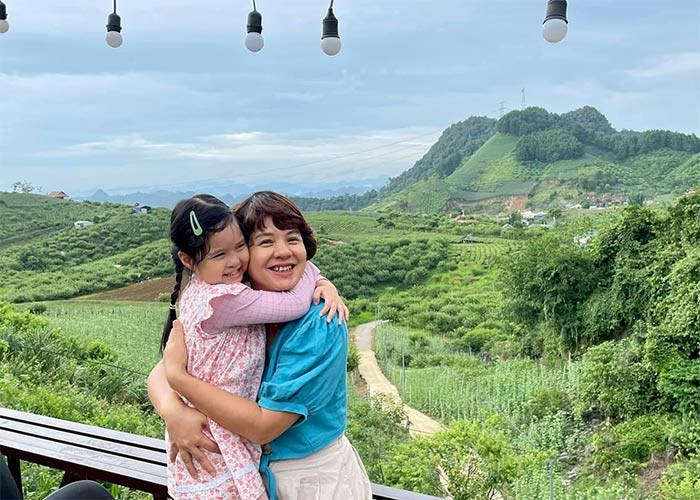 Nữ Giám đốc 50 tuổi dành nhiều thời gian cho gia đình trong những chuyến đi nghỉ ngắn và dài ngày.