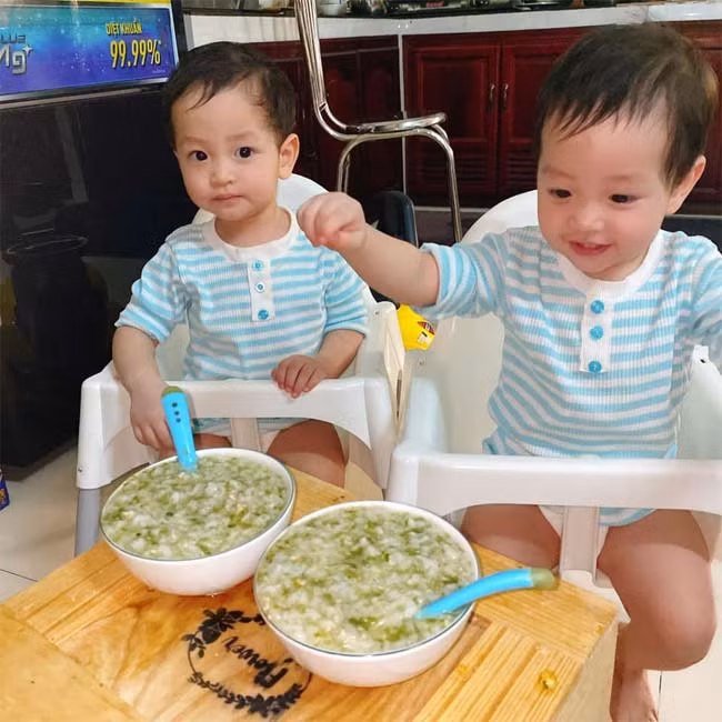 Trước đó vào tháng 12/2021 cô cũng mua một căn nhà ở TP.HCM để tiện sinh hoạt khi làm việc.