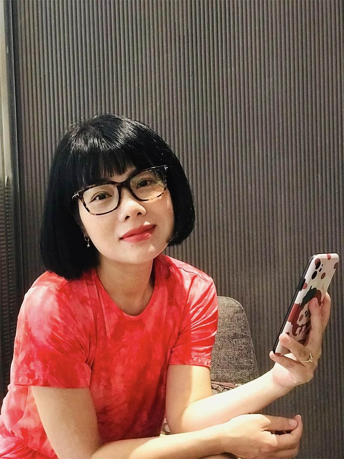 Ngoài các công việc chuyên môn, Bạch Dương còn dành thời gian tham gia hoạt động thiện nguyện, công tác xã hội liên quan tới lĩnh vực giáo dục, môi trường…