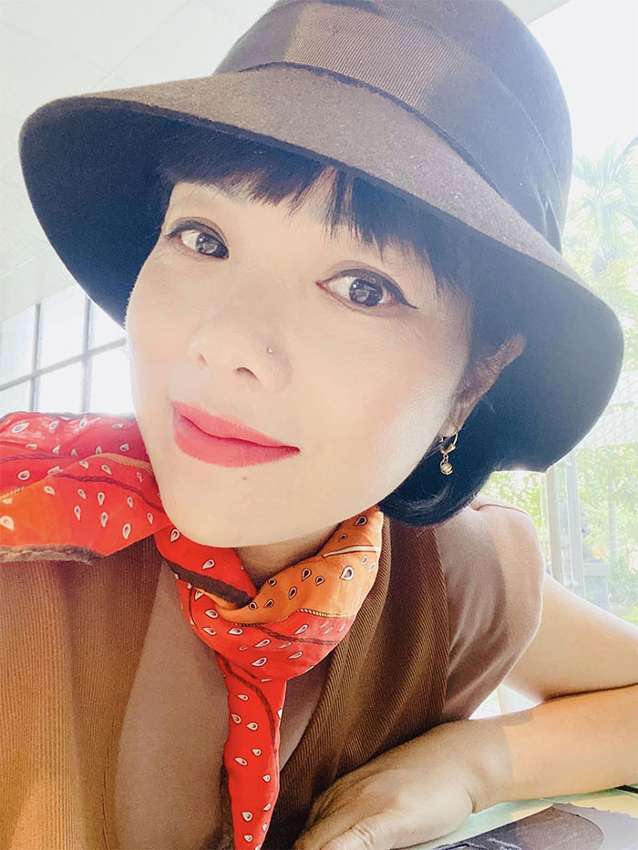 Một trong những nguyên nhân khiến Bạch Dương nói lời chia tay với truyền hình là vì cô đã làm việc quá sức và bị trầm cảm sau khi sinh con thứ ba.