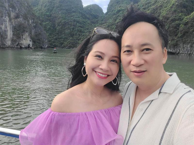 Mỹ Lan kết hôn vào năm 2009 khi cô mới 23 tuổi. Chồng nữ MC là Thế Anh từng sinh sống và làm việc tại Đài Bắc (Đài Loan) trong 8 năm.