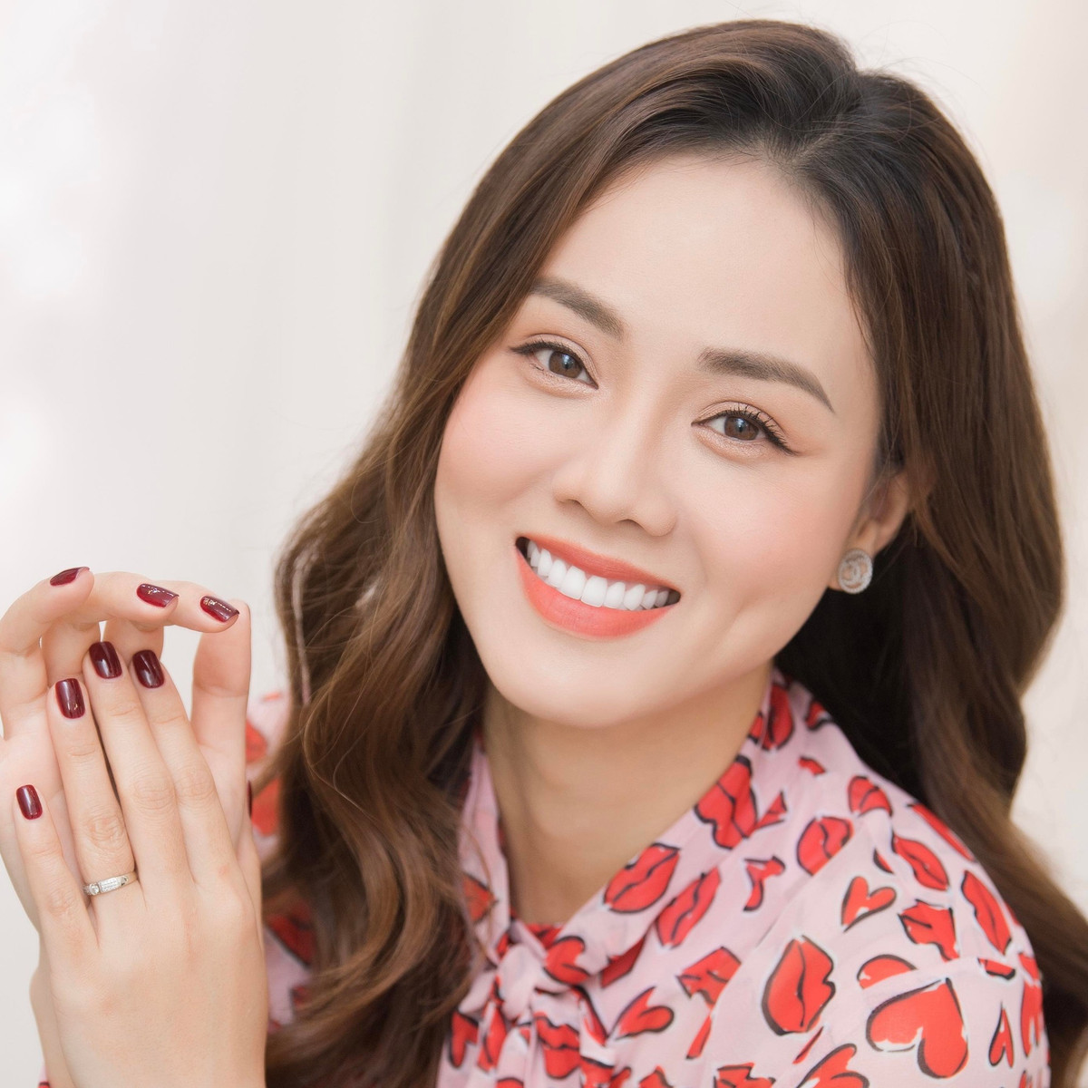 Thời điểm đến với Công Lý, Ngọc Hà được biết đến là người đẹp từng lọt top 10 cuộc thi Hoa hậu Du lịch Việt Nam 2008.