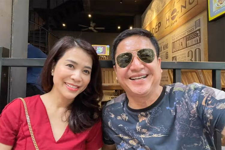 Cả hai có chung sở thích đi du lịch. Cặp đôi thường xuyên đưa nhau đi chơi trong và ngoài nước.