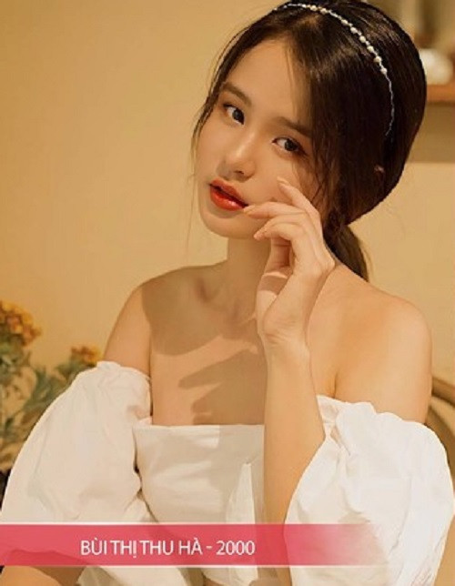 Bùi Thị Thu Hà cao 1m65, sinh năm 2000 tại Hà Nội, là sinh viên Học viện Báo chí và Tuyên truyền.