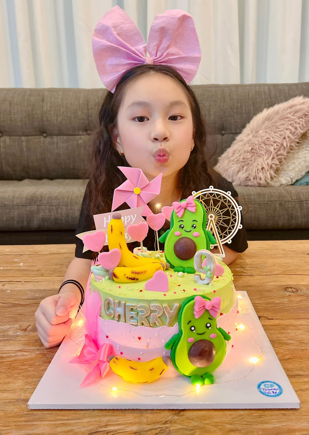 Cherry là con gái thứ 2 của vợ chồng Lý Hải, năm nay 9 tuổi.