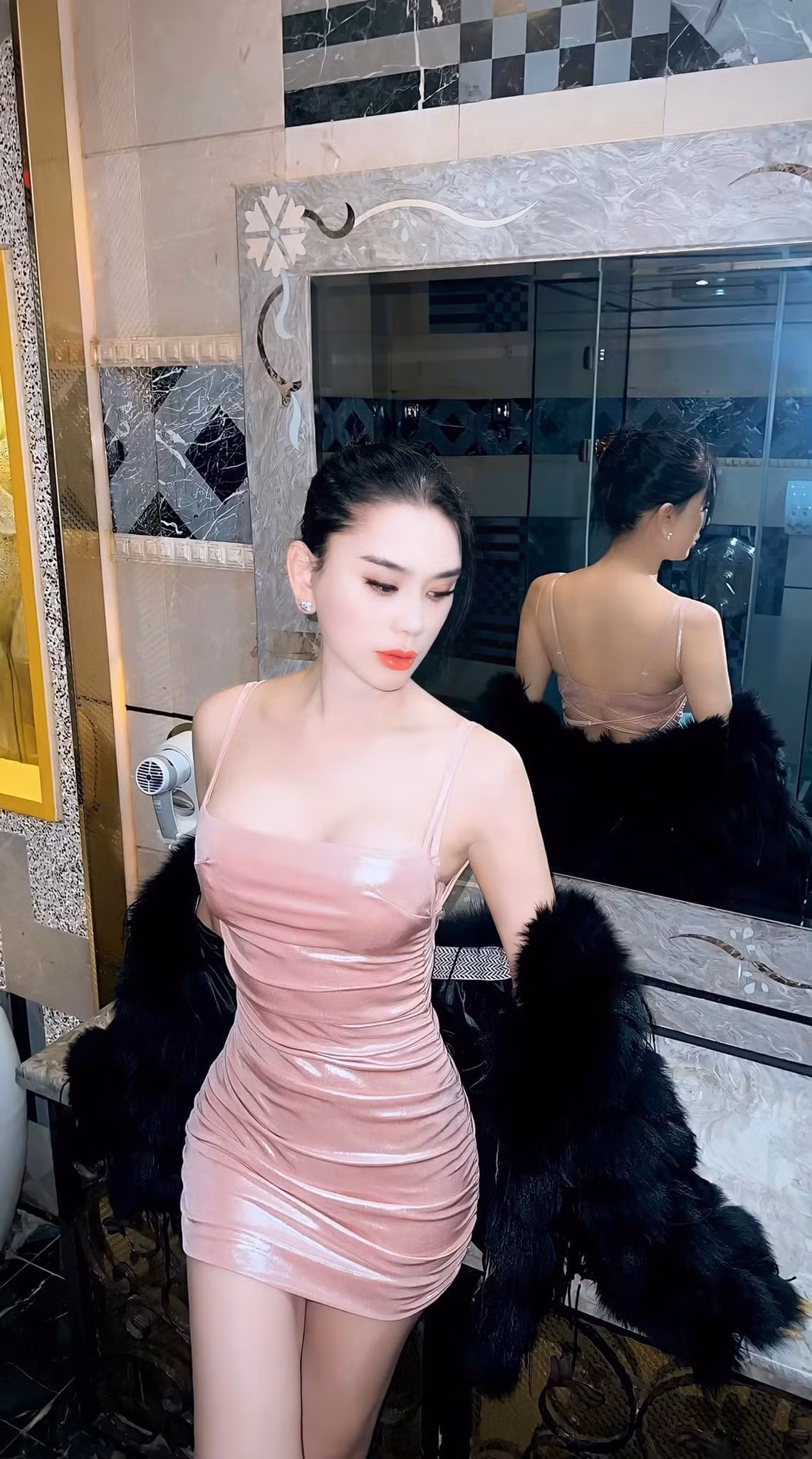 Có thể thấy, giọng ca chuyển giới là một trong những mỹ nhân Vbiz chịu khó đầu tư cho nhan sắc.