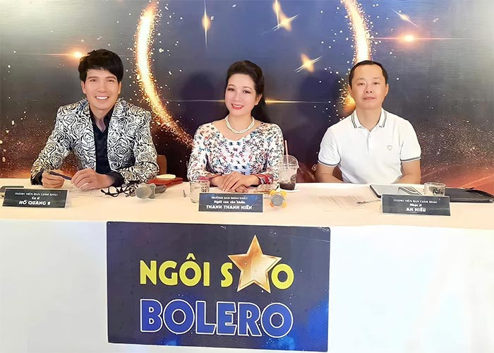 Cô còn nhận lời làm giám khảo cho một số chương trình ca nhạc như "Ngôi sao Bolero".