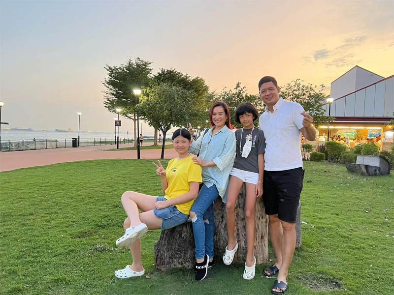 Gia đình hạnh phúc của Bình Minh - Anh Thơ.