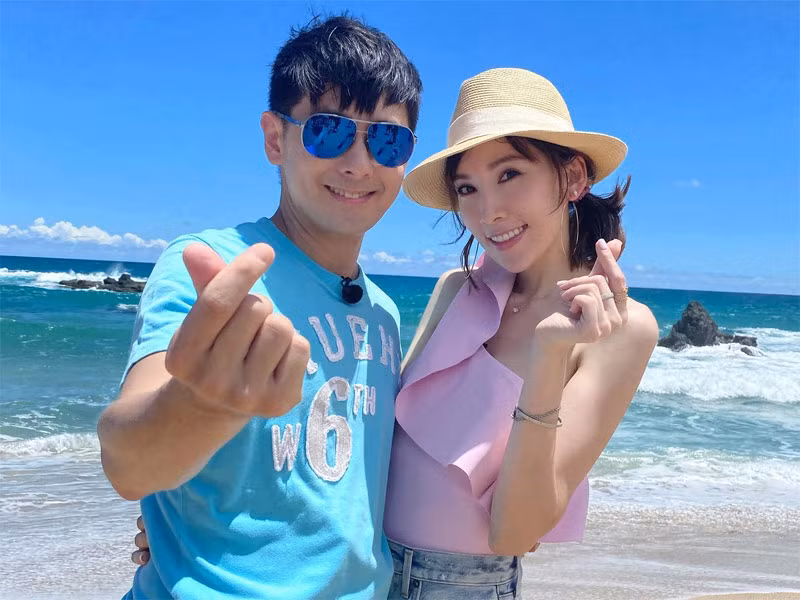 Khi Trần Nhược Nghi bị fan của Lâm Chí Dĩnh phản đối thời điểm hai người kết hôn vì cho rằng cô không xứng đáng với anh kể từ ngoại hình tới sự nghiệp, nam diễn viên sinh năm 1974 đã ra sức bênh vực vợ.