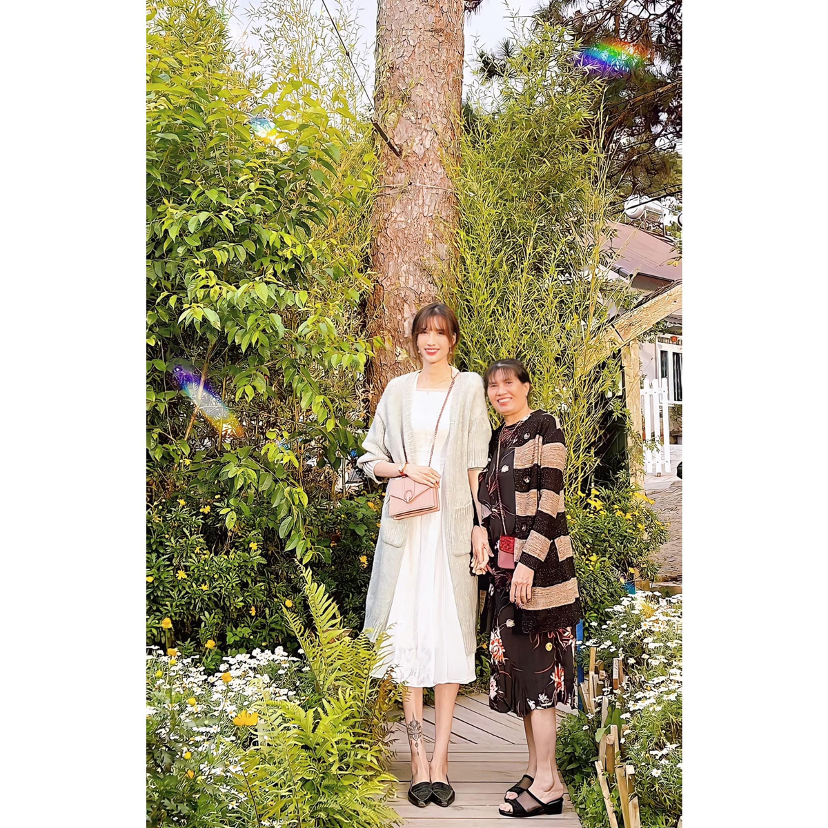 Á quân Vietnam’s Next Top Model 2015 sở hữu chiều cao 1m91 được thừa hưởng gen từ gia đình.