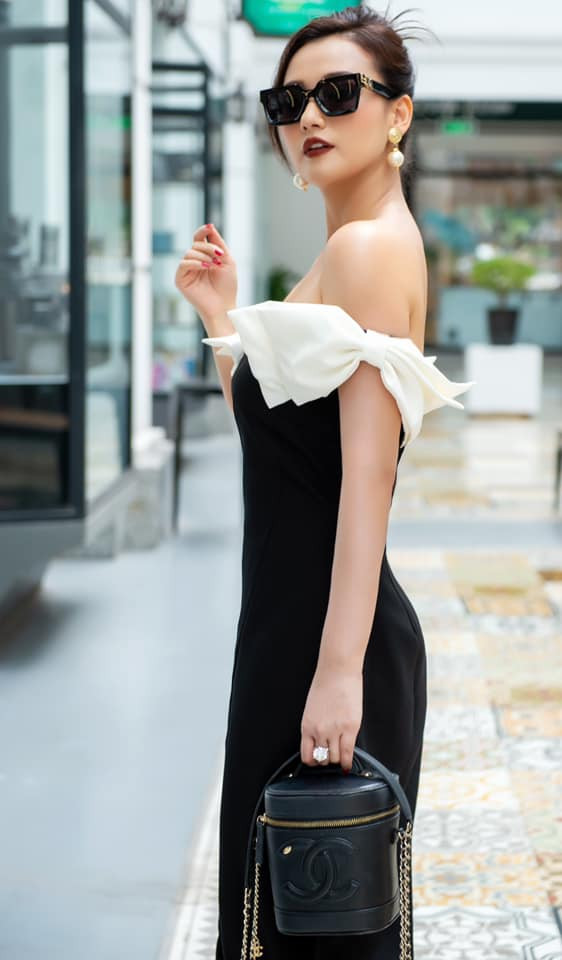 "Bà xã của Việt Anh trên phim" sở hữu thân hình mảnh mai, gương mặt trẻ trung và xinh đẹp.