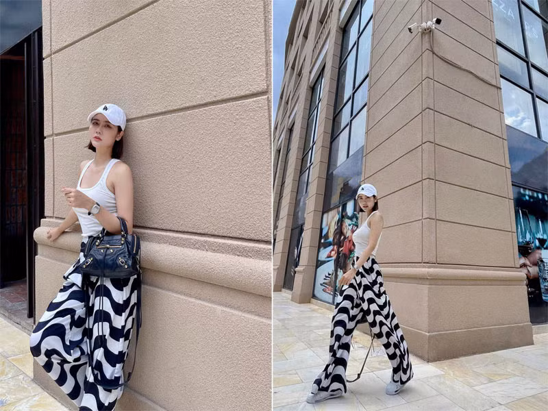 Nữ diễn viên sinh năm 1990 rất thích phối áo sơ mi với quần biker, áo crop-top với quần ống rộng, áo phông rộng mặc kiểu giấu quần... và nhất là không thể thiếu chiếc mũ lưỡi trai sành điệu.